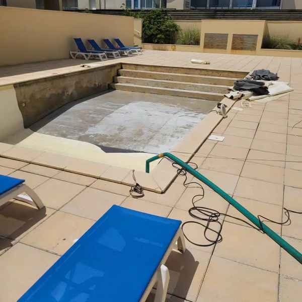 Pose de liner et membrane armée pour piscines, Biscarosse, A L’O Piscine